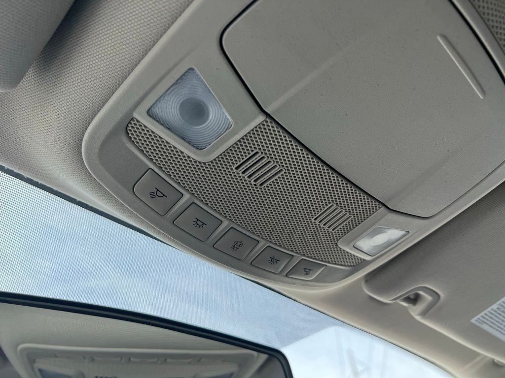 Thumbnail: 2017 Ford Fusion - 30