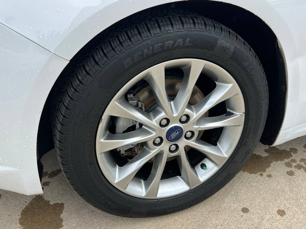 Thumbnail: 2017 Ford Fusion - 7