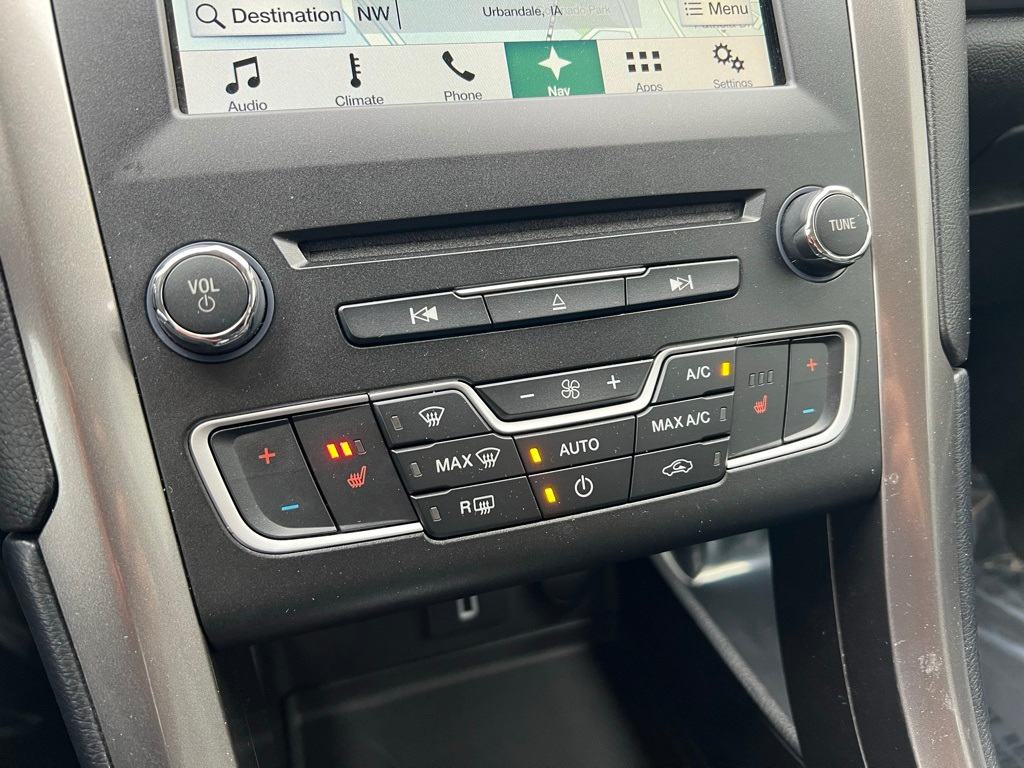 Thumbnail: 2017 Ford Fusion - 30