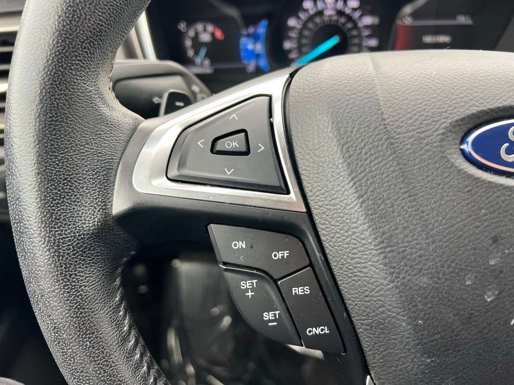 Thumbnail: 2017 Ford Fusion - 26