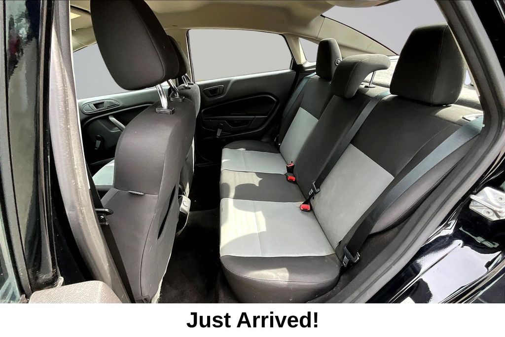 Thumbnail: 2016 Ford Fiesta - 11
