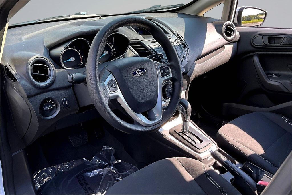 Thumbnail: 2018 Ford Fiesta - 13