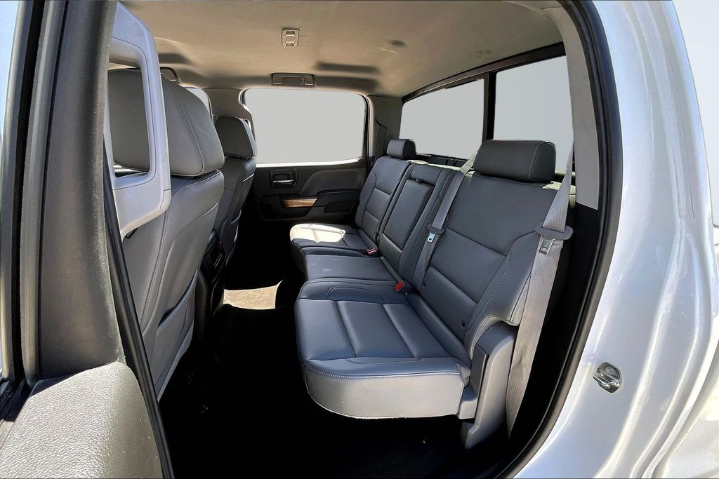 Thumbnail: 2015 Chevrolet Silverado 1500 - 12