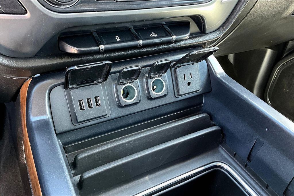 Thumbnail: 2015 Chevrolet Silverado 1500 - 31