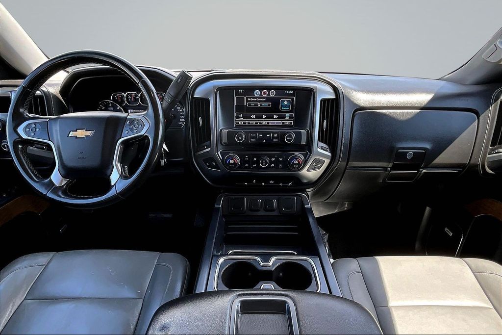 Thumbnail: 2015 Chevrolet Silverado 1500 - 13