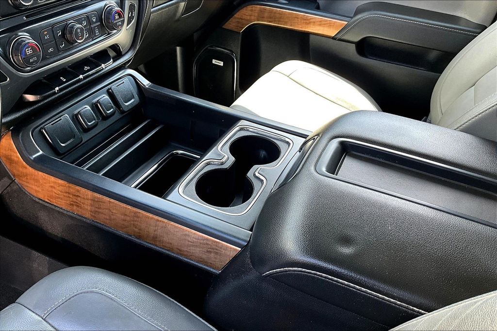 Thumbnail: 2015 Chevrolet Silverado 1500 - 16