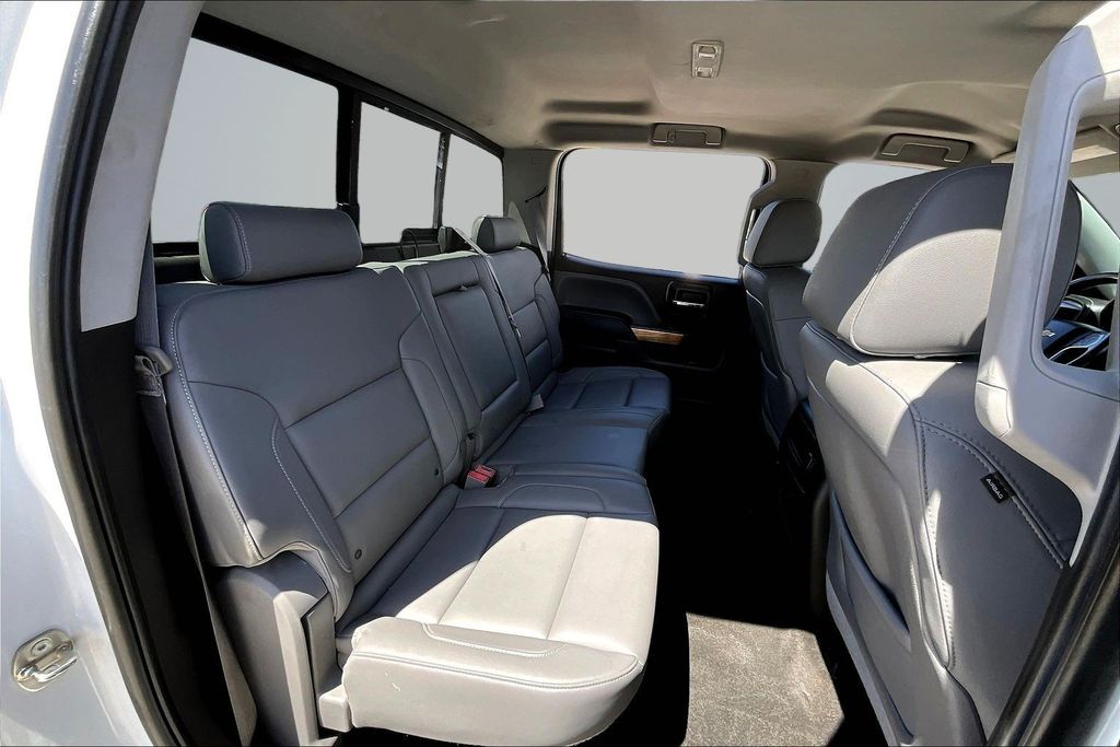 Thumbnail: 2015 Chevrolet Silverado 1500 - 32