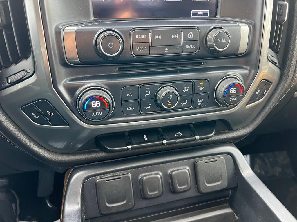 Thumbnail: 2016 Chevrolet Silverado 1500 - 34