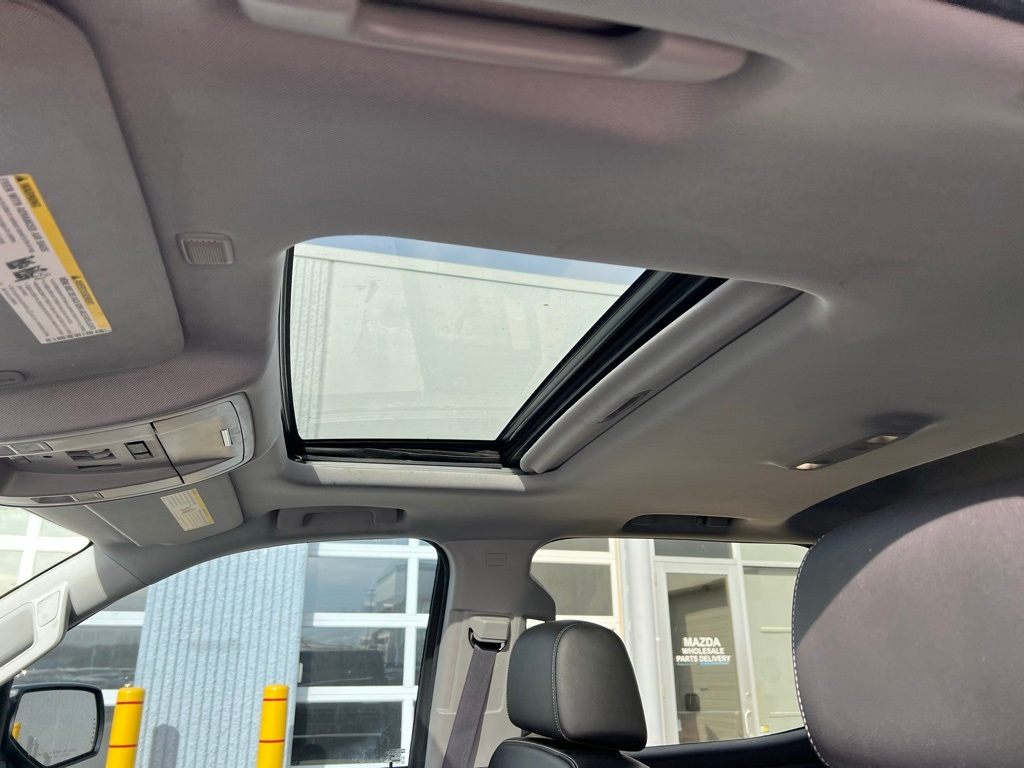 Thumbnail: 2016 Chevrolet Silverado 1500 - 24