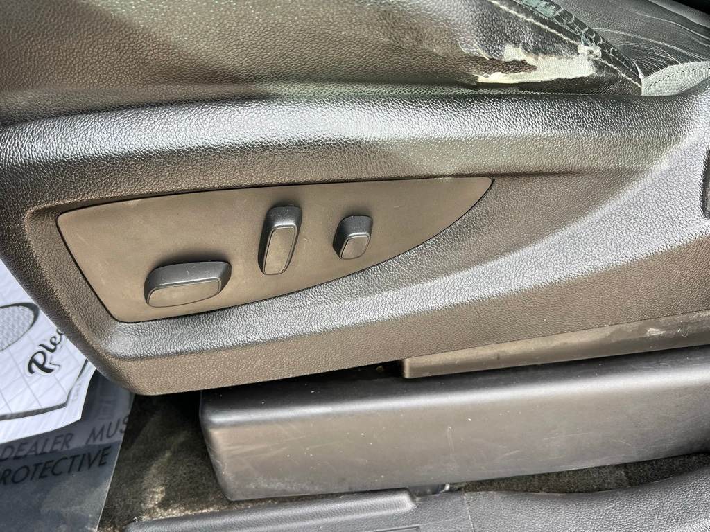 Thumbnail: 2016 Chevrolet Silverado 1500 - 23