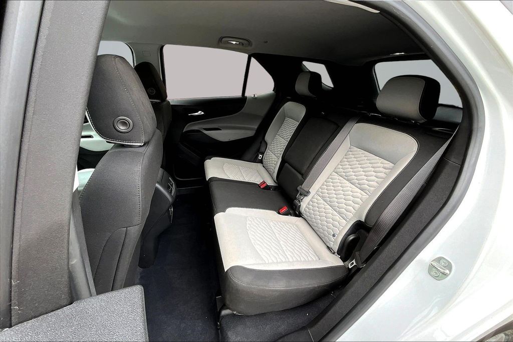 Thumbnail: 2021 Chevrolet Equinox - 11