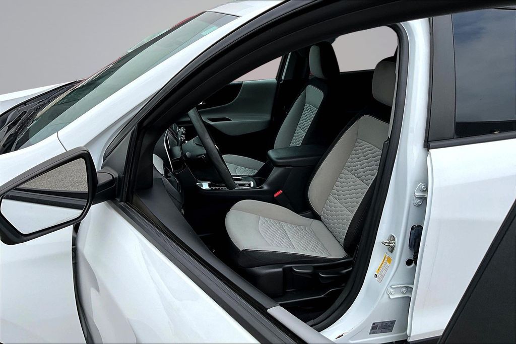Thumbnail: 2021 Chevrolet Equinox - 30