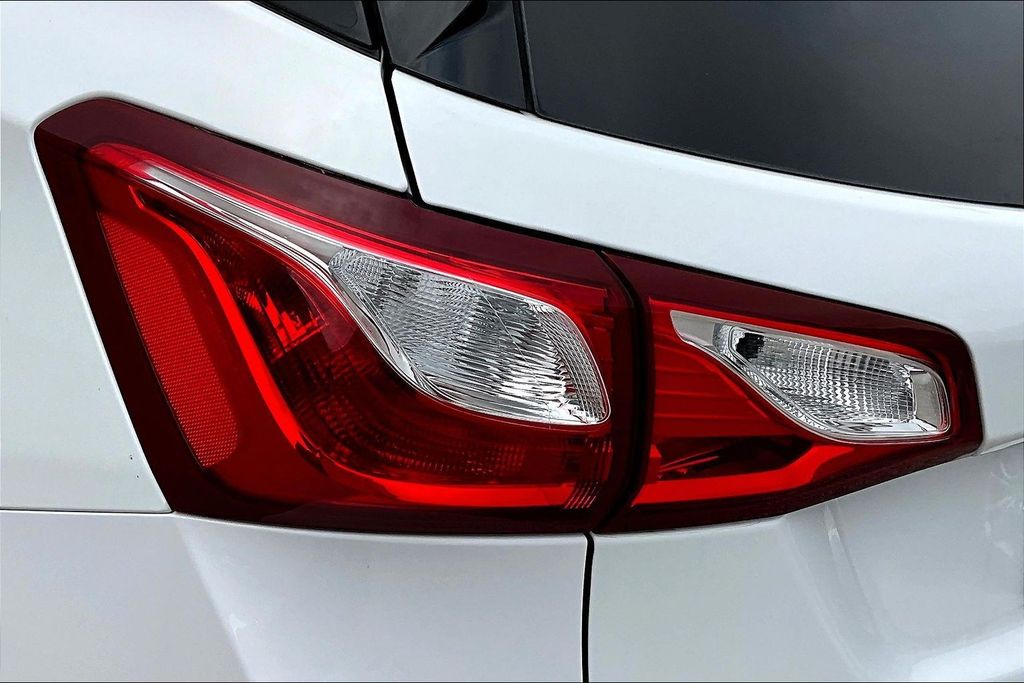 Thumbnail: 2021 Chevrolet Equinox - 34