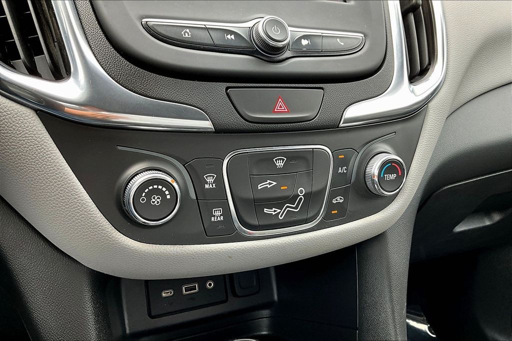 Thumbnail: 2021 Chevrolet Equinox - 27