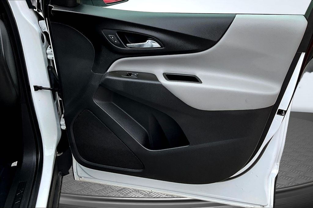 Thumbnail: 2021 Chevrolet Equinox - 23
