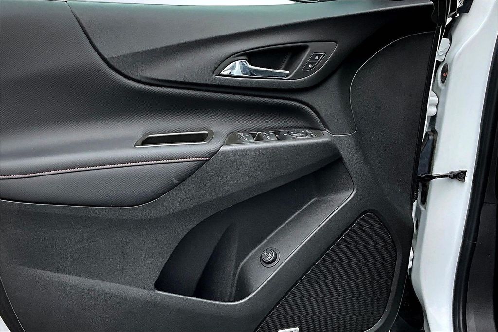 Thumbnail: 2024 Chevrolet Equinox - 24