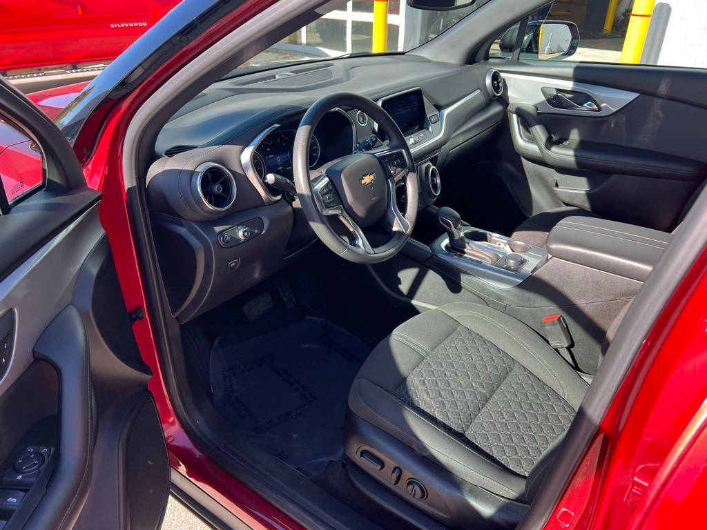 Thumbnail: 2021 Chevrolet Blazer - 10