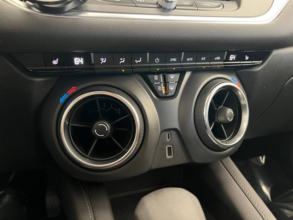 Thumbnail: 2021 Chevrolet Blazer - 38