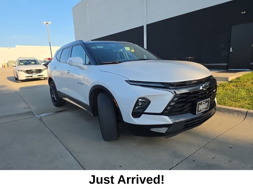 Thumbnail: 2023 Chevrolet Blazer - 7