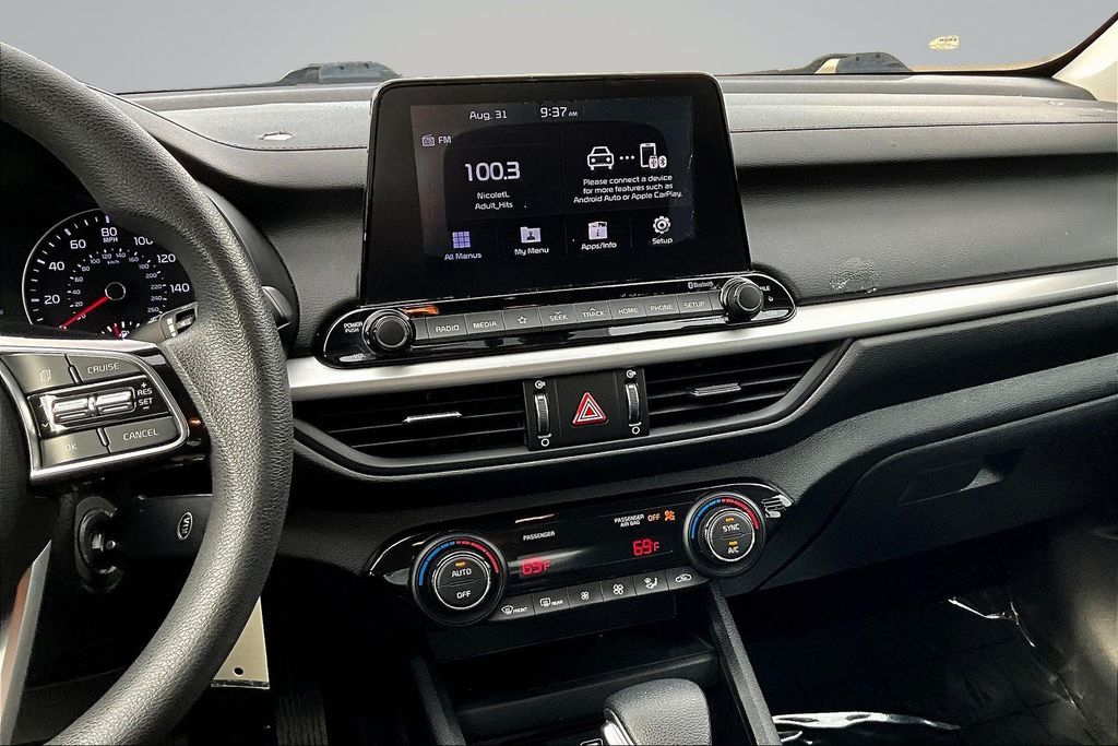 Thumbnail: 2019 Kia Forte - 13