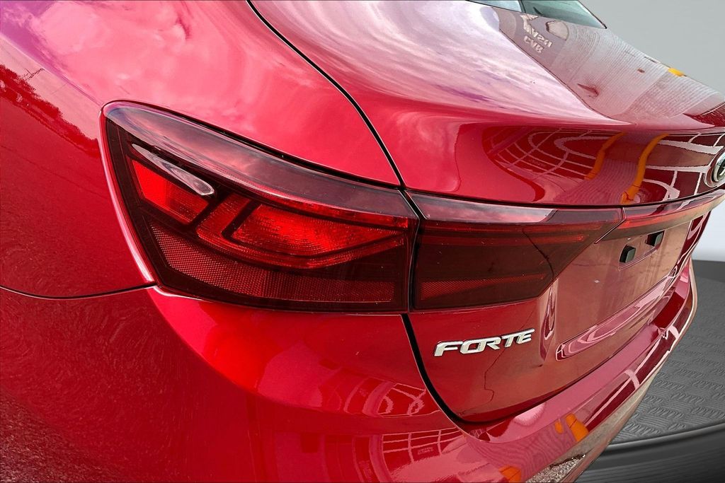 Thumbnail: 2019 Kia Forte - 31