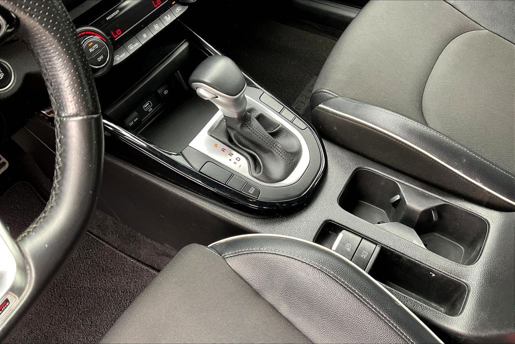 Thumbnail: 2022 Kia Forte - 14