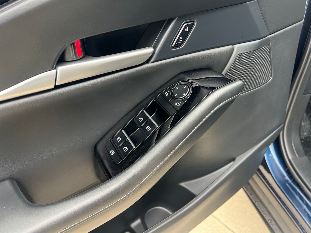 Thumbnail: 2025 Mazda CX-30 - 19