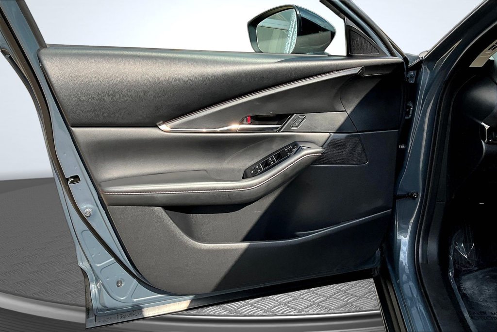 Thumbnail: 2023 Mazda CX-30 - 4
