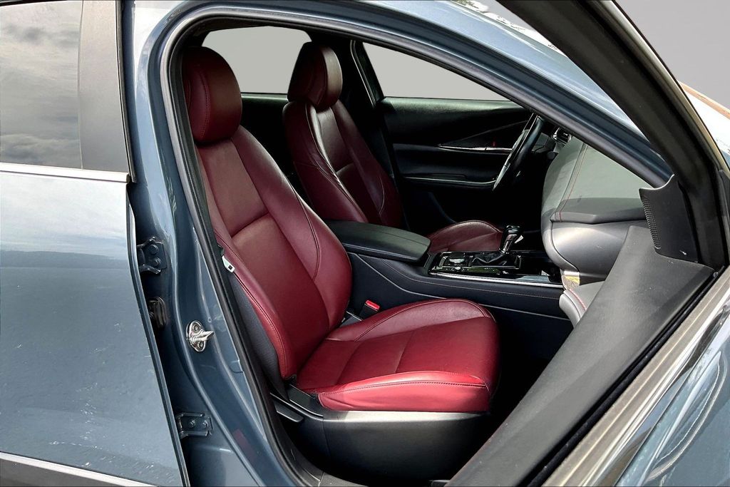 Thumbnail: 2023 Mazda CX-30 - 10