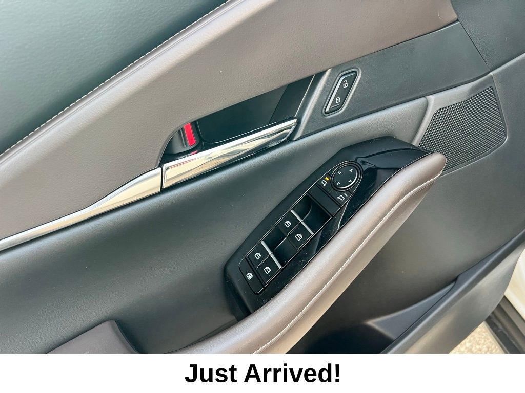 Thumbnail: 2023 Mazda CX-30 - 7