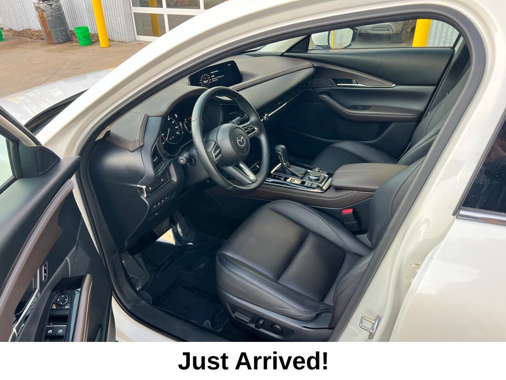 Thumbnail: 2023 Mazda CX-30 - 11