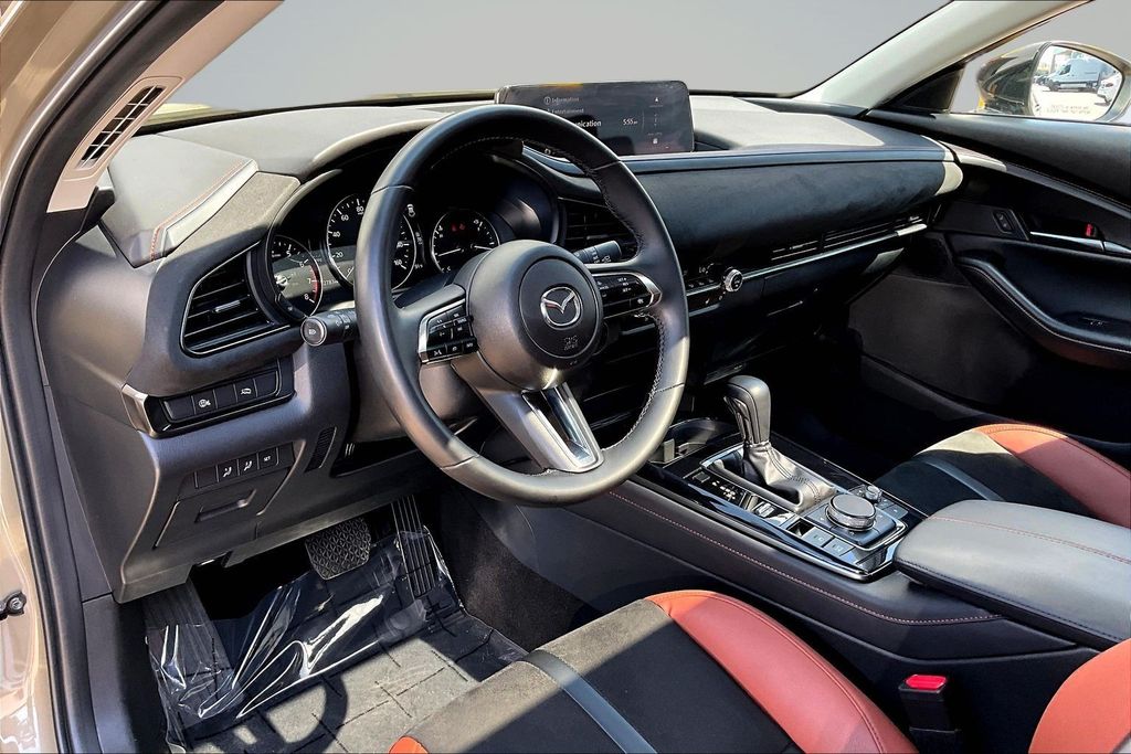 Thumbnail: 2025 Mazda CX-30 - 13