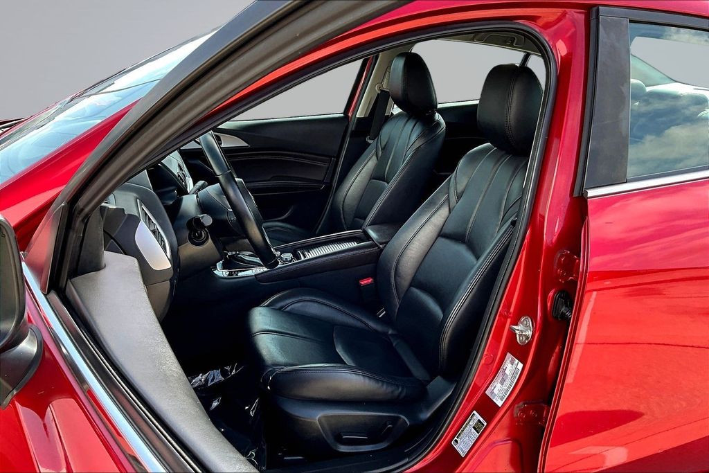 Thumbnail: 2017 Mazda Mazda3 - 30