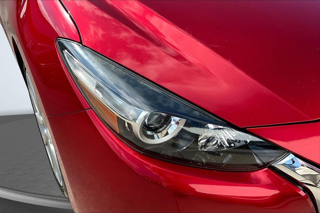 Thumbnail: 2017 Mazda Mazda3 - 32