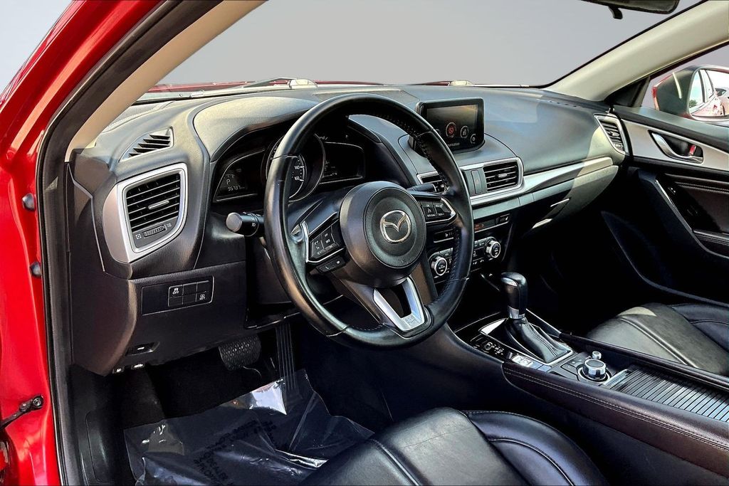 Thumbnail: 2017 Mazda Mazda3 - 13