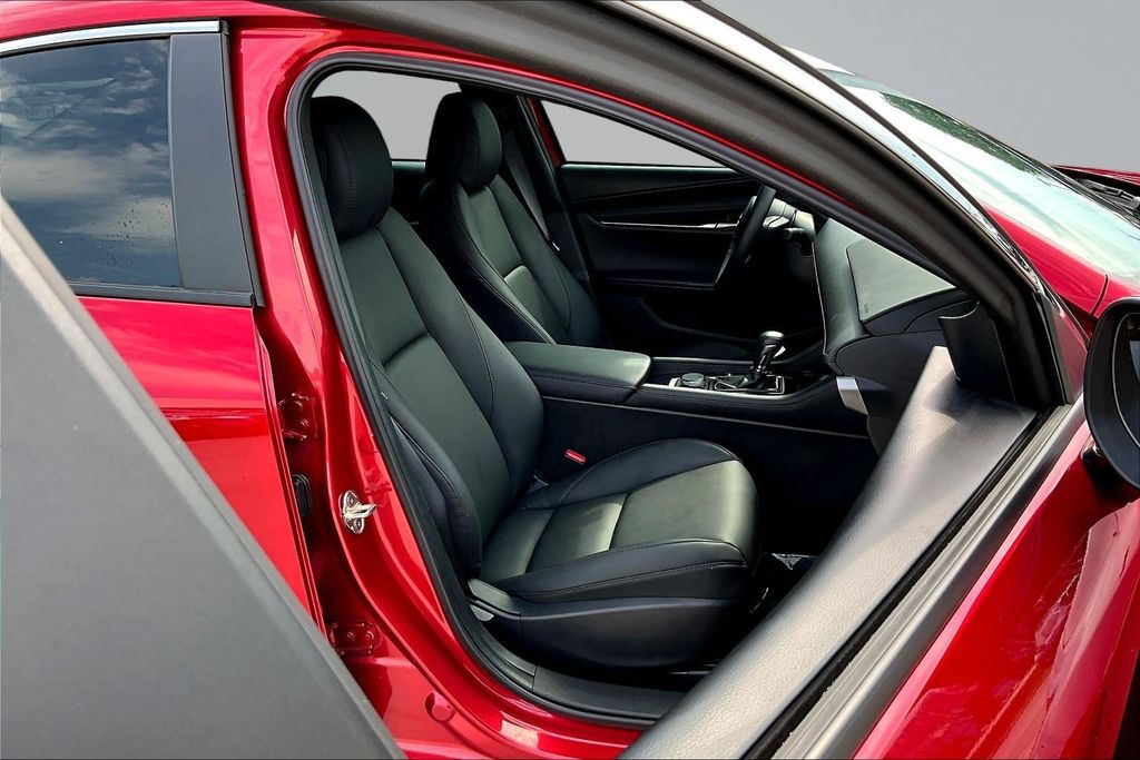 Thumbnail: 2025 Mazda Mazda3 - 9