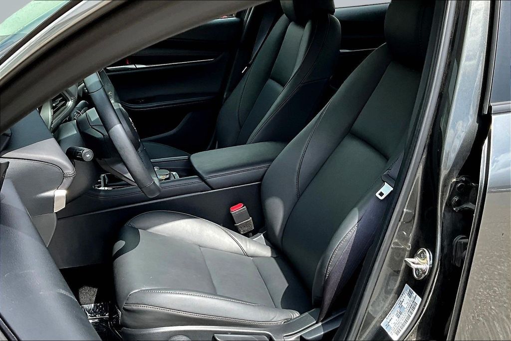 Thumbnail: 2024 Mazda Mazda3 - 11