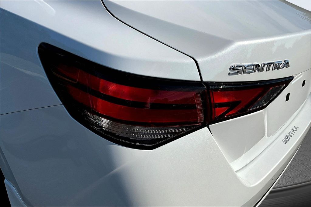 Thumbnail: 2022 Nissan Sentra - 34