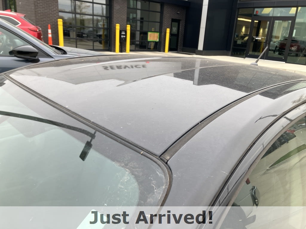 Thumbnail: 2017 Nissan Versa - 9