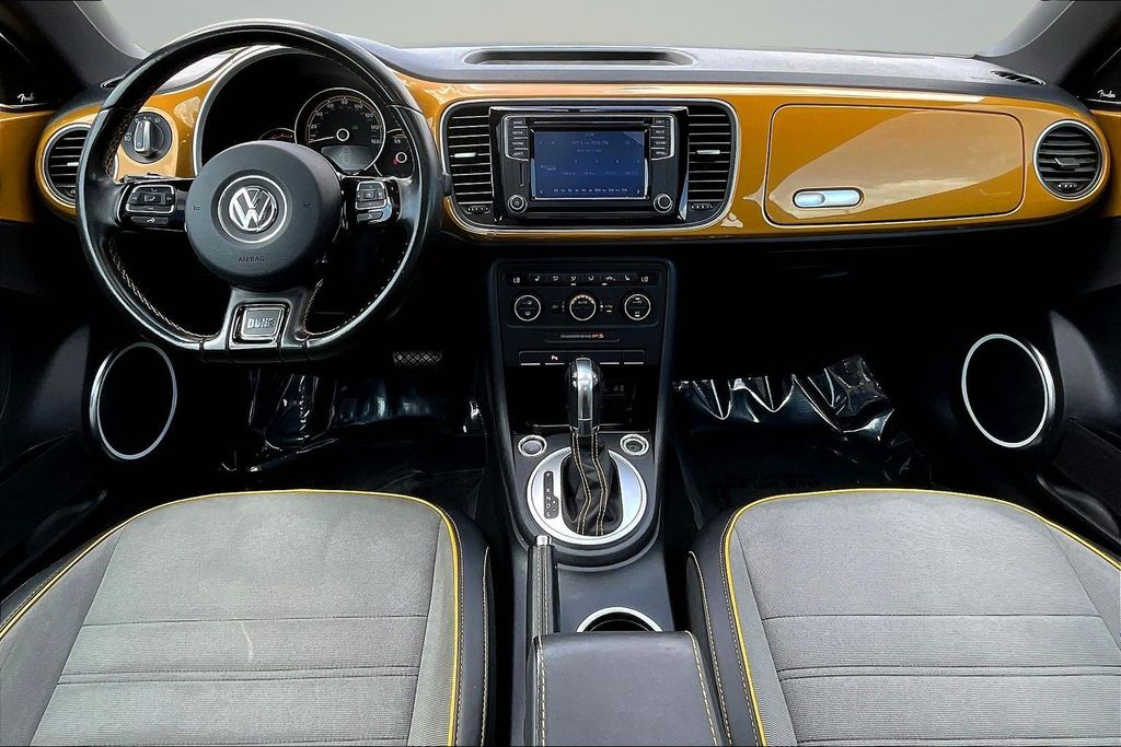 Thumbnail: 2016 Volkswagen Beetle - 13