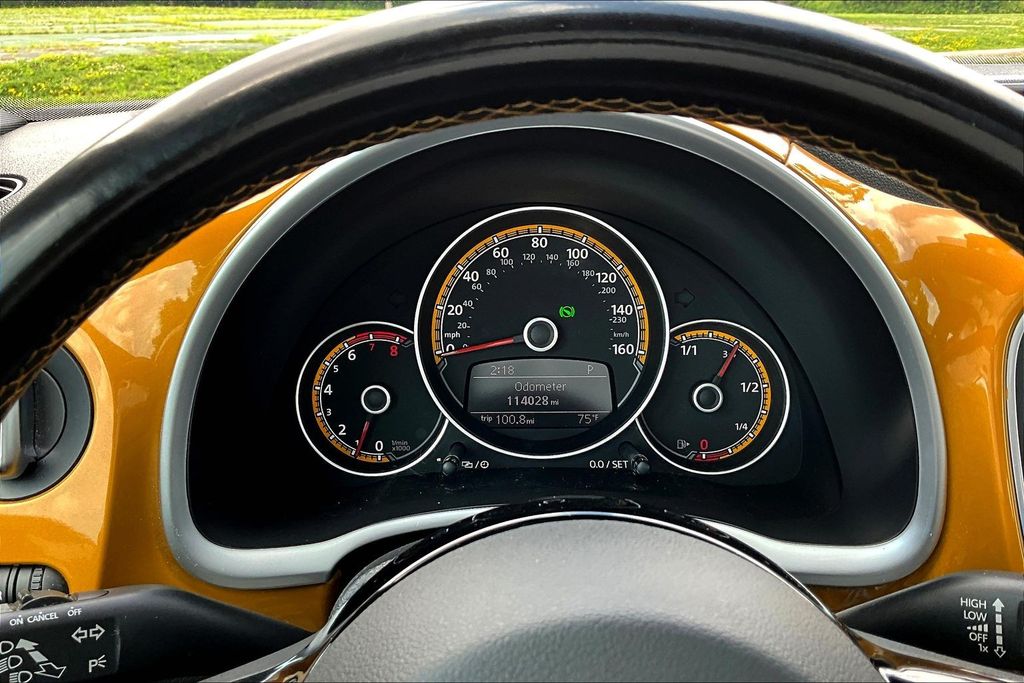 Thumbnail: 2016 Volkswagen Beetle - 16