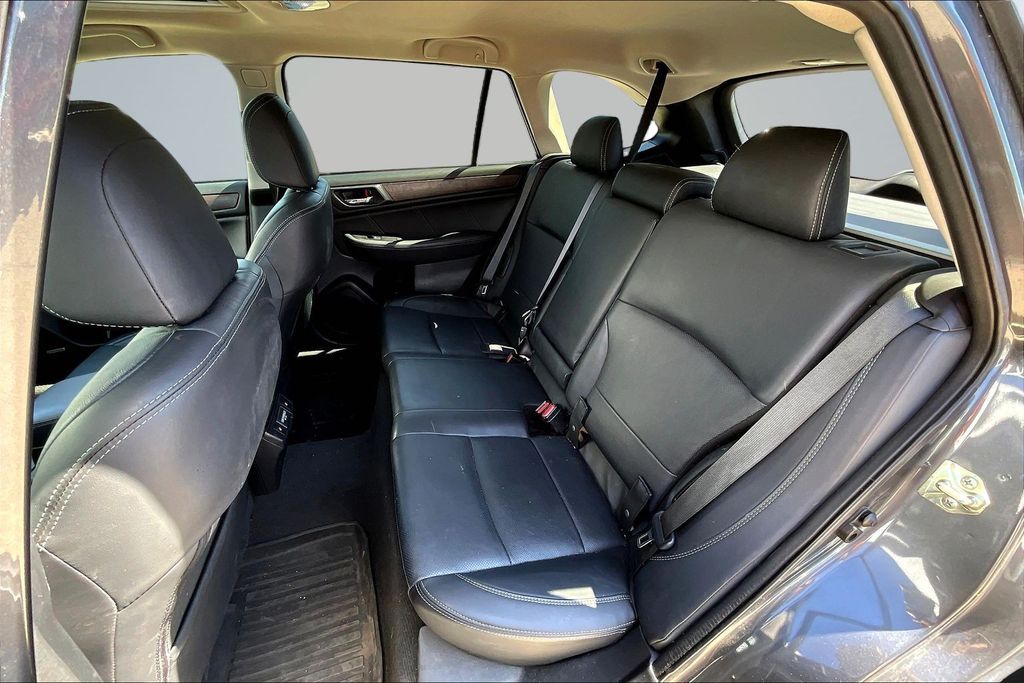 Thumbnail: 2018 Subaru Outback - 12