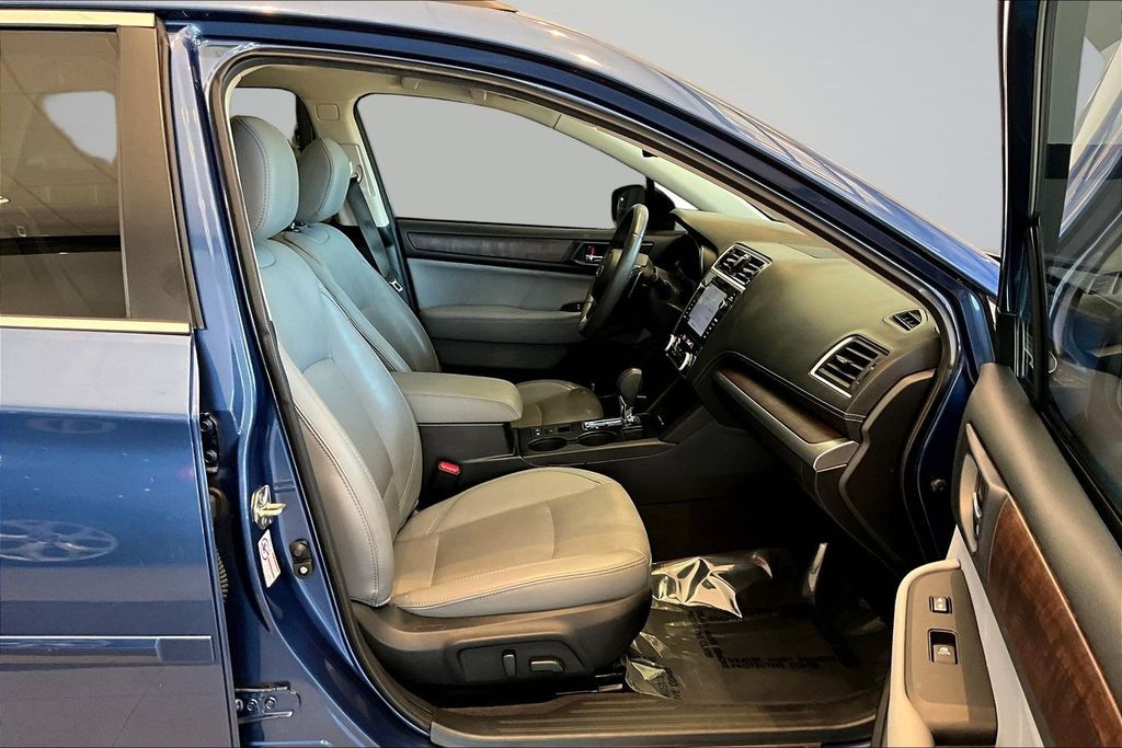 Thumbnail: 2019 Subaru Outback - 10