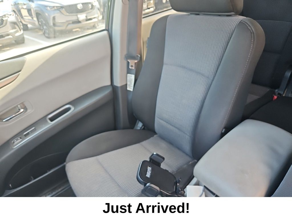 Thumbnail: 2008 Subaru Tribeca - 5
