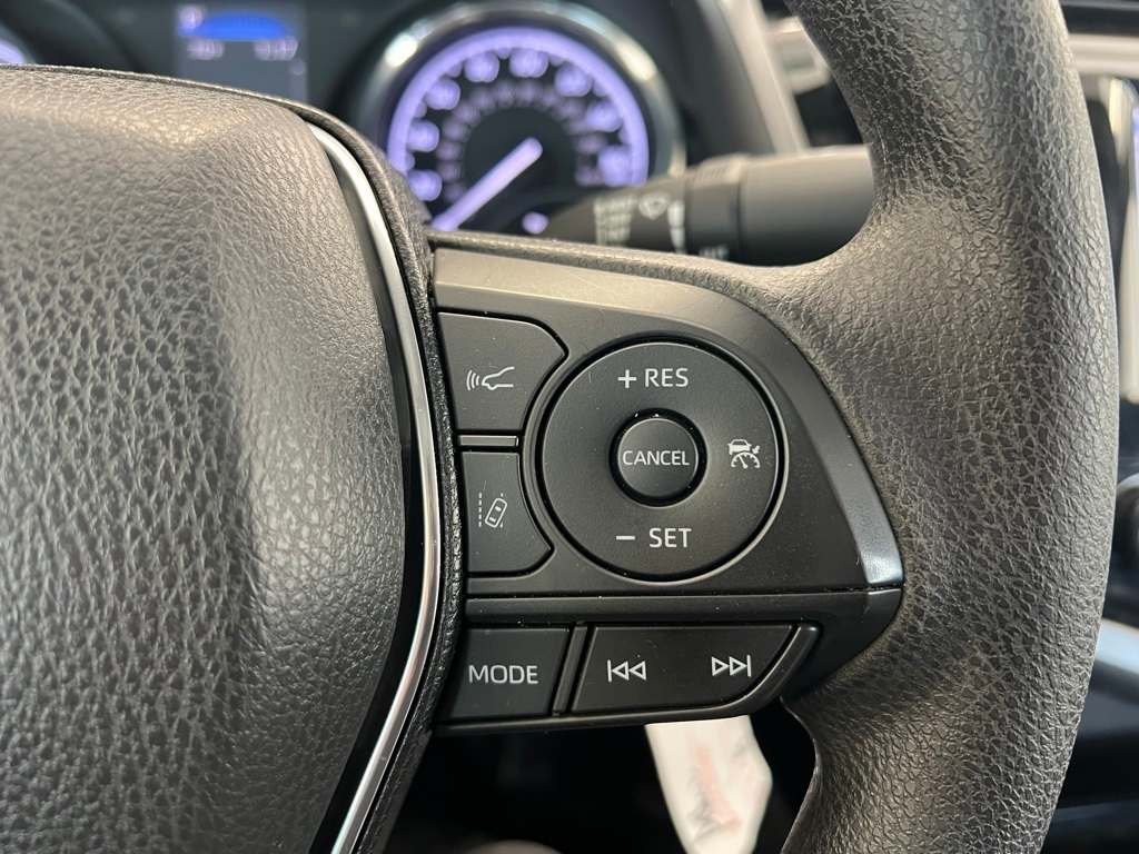 Thumbnail: 2019 Toyota Camry - 28