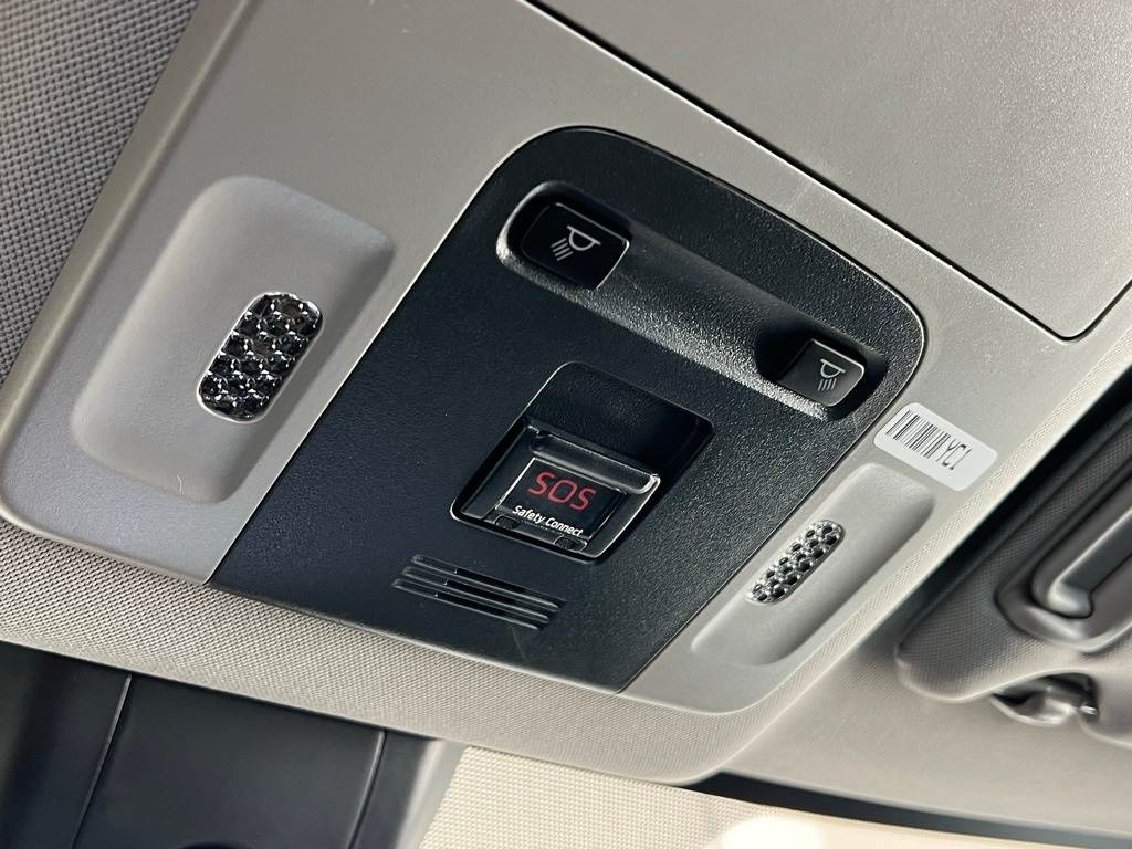 Thumbnail: 2019 Toyota Camry - 31