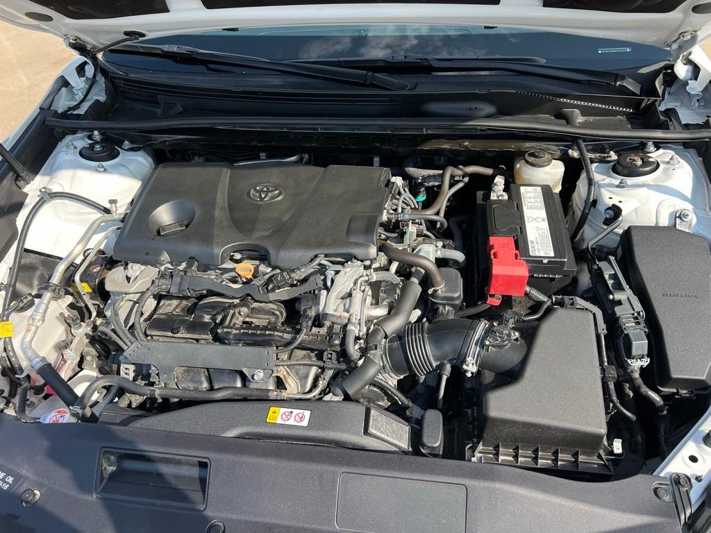 Thumbnail: 2019 Toyota Camry - 8