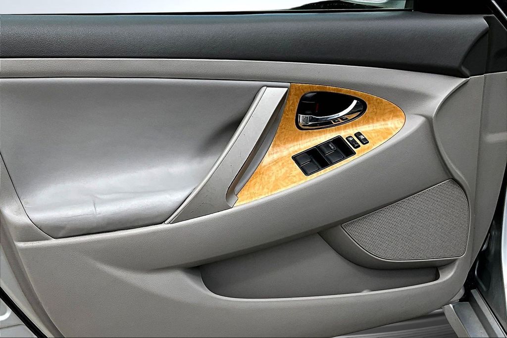 Thumbnail: 2007 Toyota Camry - 24