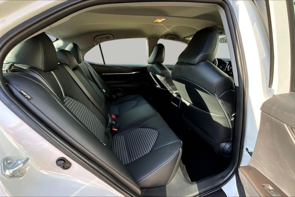 Thumbnail: 2023 Toyota Camry - 31