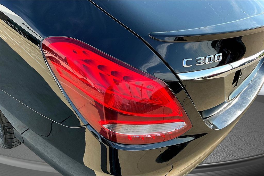 Thumbnail: 2016 Mercedes-Benz C-Class - 34
